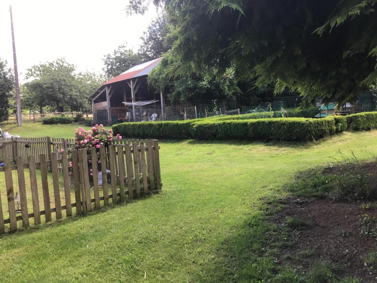 Homestay Les Petits Champs Buais-les-Monts